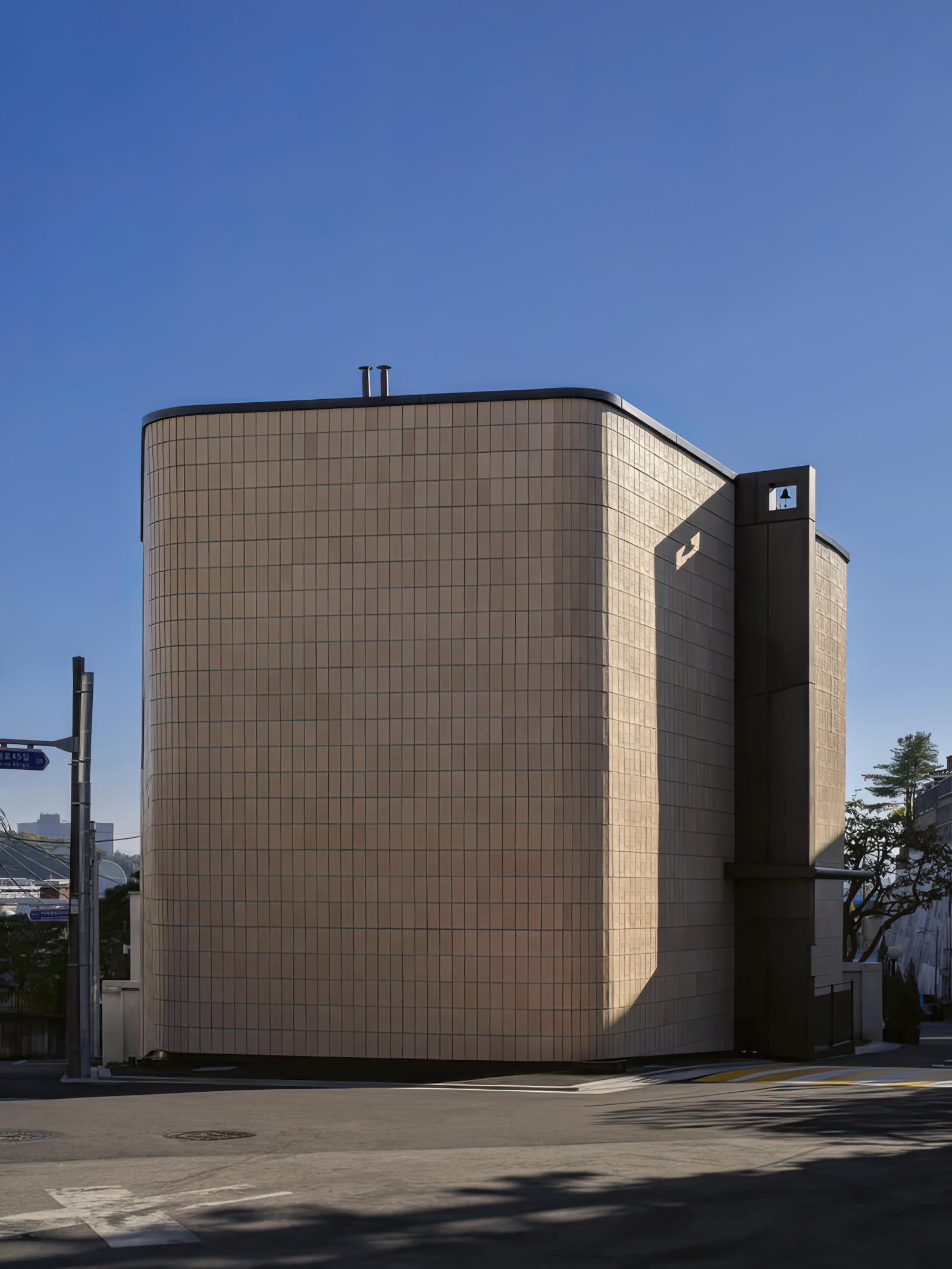 德國紅點｜資生堂 SHISEIDO 東京銀座門市聖誕櫥窗，以日本傳統傘工藝詮釋當代美學與品牌文化，榮獲 Grand Prix至尊大獎！-7