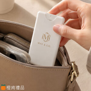 客製卡片式噴霧瓶,客製LOGO噴霧瓶,酒精噴霧瓶訂製,隨身噴霧瓶,卡片式酒精噴霧瓶,口袋型噴霧瓶,企業活動贈品,展覽宣傳小物,品牌周邊商品,客製宣傳贈品,單色LOGO印刷,企業禮品訂製,活動贈品推薦,品牌推廣贈品,會員禮贈品,客製酒精噴瓶,隨身酒精噴霧瓶,PP塑膠噴霧瓶,便攜式噴霧瓶,客製噴霧瓶推薦,企業形象贈品,活動小物製作,品牌識別贈品,客製化噴霧瓶,展覽贈品推薦,客製LOGO禮品,宣傳小物製作,品牌活動禮品,企業採購贈品,客製隨身噴瓶